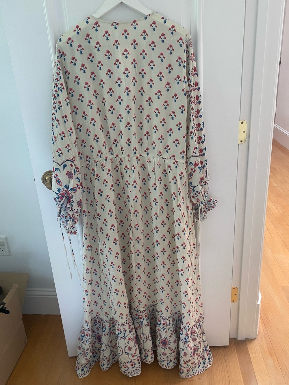 H&M Cream Maxi Dress with Pink and Blue Floral Print - Picture 5 of 9